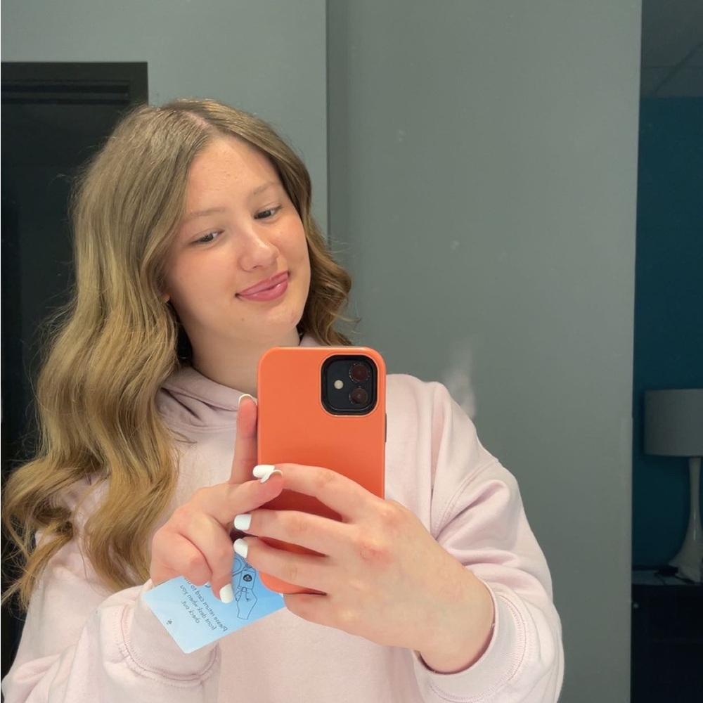 Meet your Posher, Lilly